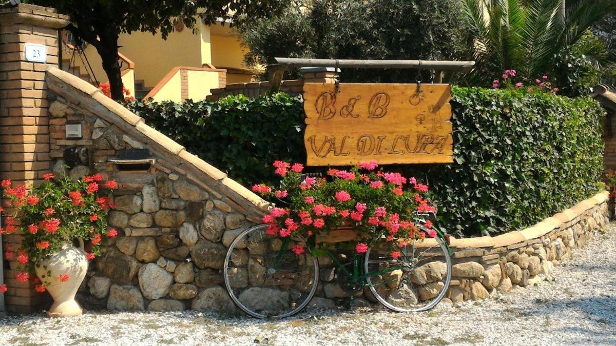 Bed&Breakfast Val Di Lupa Castellina Marittima Exterior foto